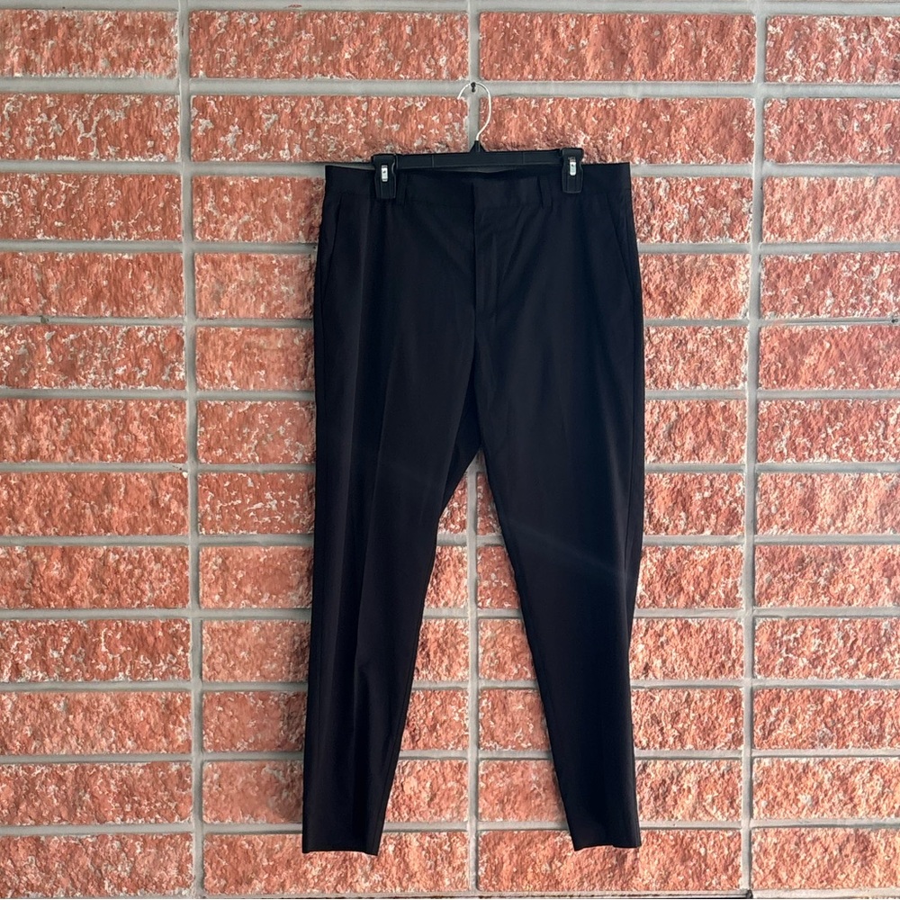 H&M black Slim fit coupe pants